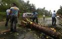 Εικόνες-σοκ: Φονικός τυφώνας σάρωσε τις Φιλιππίνες με 238 νεκρούς - Φωτογραφία 8