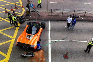 Pagani Supercar Crashed....Ποιος είπε ότι τα εξωτικά αυτοκίνητα δεν...τρακάρουν! (PICS) - Φωτογραφία 7