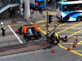 Pagani Supercar Crashed....Ποιος είπε ότι τα εξωτικά αυτοκίνητα δεν...τρακάρουν! (PICS) - Φωτογραφία 8