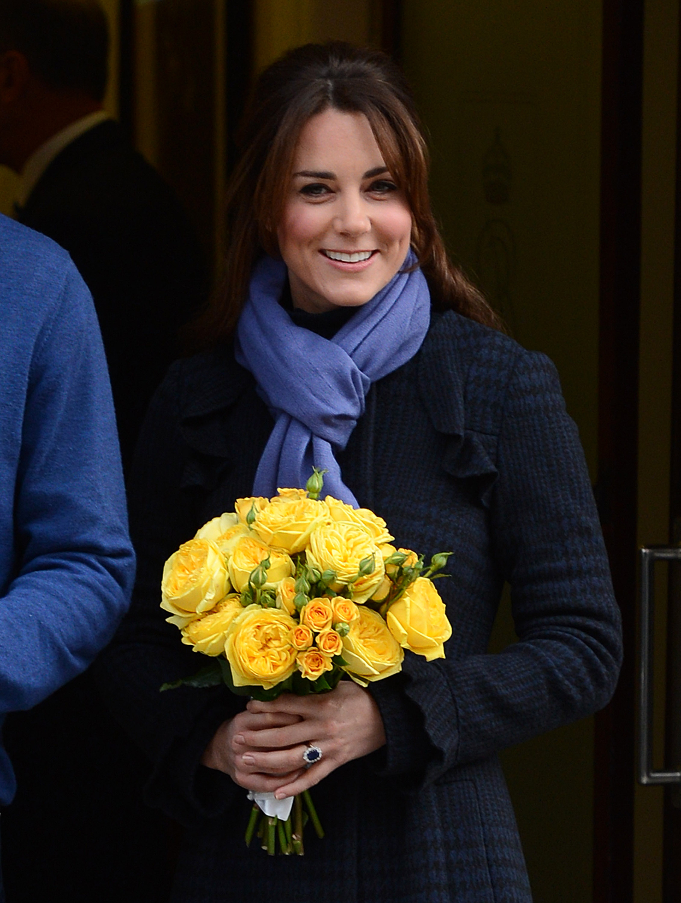 Βγήκε από το νοσοκομείο η Catherine – O πρίγκιπάς της, την περίμενε με ένα μπουκέτο λουλούδια! - Φωτογραφία 1