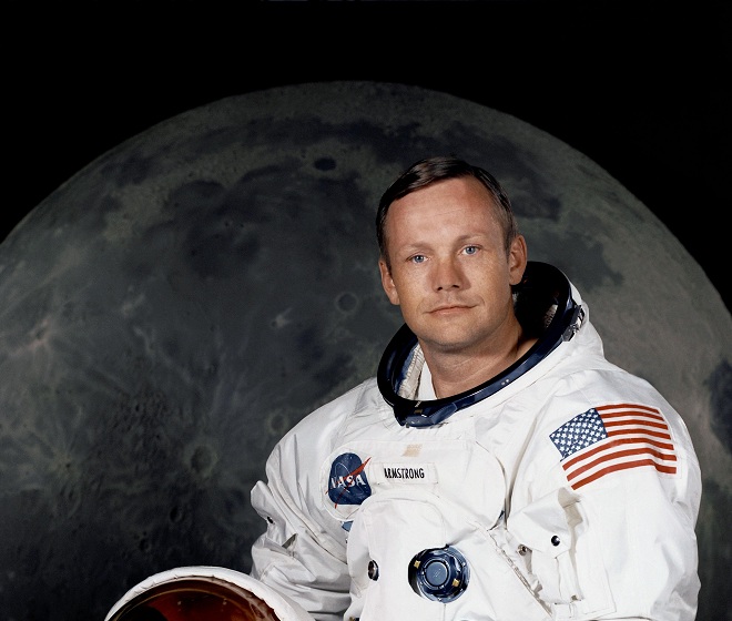 Πεθαίνοντας ο Neil Armstrong  πήρε μαζί τα μυστικά του, Τι είδε στο φεγγάρι. - Φωτογραφία 1