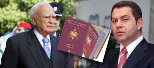 Τσάμηδες: Να δοθεί αλβανικό διαβατήριο στον Κάρολο Παπούλια - Φωτογραφία 1