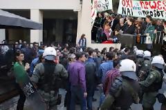 Καρέ- καρέ όλα επεισόδια που αμαύρωσαν την Ιστορία του Ηρακλείου Για πρώτη φορά στην Ιστορία ακυρώθηκε η παρέλαση στο Ηράκλειο!