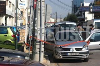 Συνεργάτης των αδελφών Παλαιοκώστα ο άνδρας που προσπάθησε να μπει στα γραφεία του Jumbo..(Βίντεο) - Φωτογραφία 2