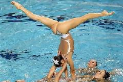 Είτε συγχρονισμένη είτε ασύγχρονη... η κολύμβηση είναι ΩΡΑΙΑ! (photos)