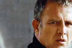 Ο Πασχάλης Τσαρούχας απαντά στο Ερωτηματολόγιο του Προυστ...