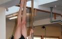 ΑΠΙΣΤΕΥΤΟ: Ένας 53χρονος pole dancer... τα δίνει όλα! - Φωτογραφία 4