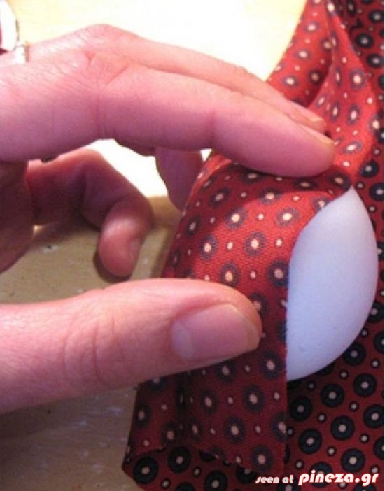 ΔΕΙΤΕ: Εύκολος τρόπος για να βάψετε τα Πασχαλινά αυγά - Φωτογραφία 2