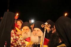 Αποκλειστικό - Η υποδοχή του Ηγουμένου Εφραίμ στο Βατοπαίδι (ΦΩΤΟ)