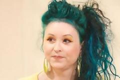 Άλλαξε φύλο τρεις φορές! Της είπαν στα 28 της ότι είναι ερμαφρόδιτη