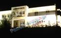 Πρέβεζα: Προκαλεί η φωταγώγηση του δημαρχείου του πρώην δήμου Ζαλλόγου