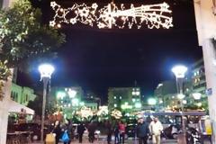 Η Πάτρα φόρεσε τα γιορτινά της για τα Χριστούγεννα – Δείτε φωτό
