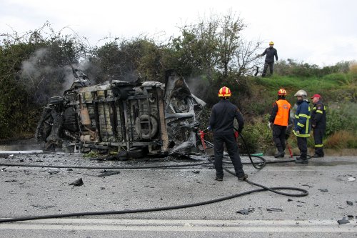 Ασύλληπτη τραγωδία στο ΕΚΑΒ με το φοβερό τροχαίο - Φωτογραφία 2