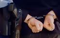 Πάτρα: Συνελήφθη 59χρονος έμπορος καλλυντικών για χρέη στο Δημόσιο