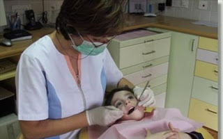 Στον εισαγγελέα οδοντίατρος για μη έκδοση αποδείξεων - Φωτογραφία 1