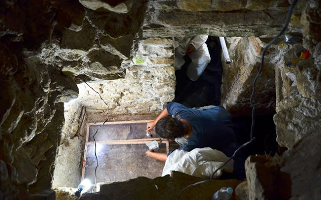 Εξερευνάται για πρώτη φορά μυστηριώδης τάφος των Μάγια 1.500 ετών!!!! (Φώτος) - Φωτογραφία 3