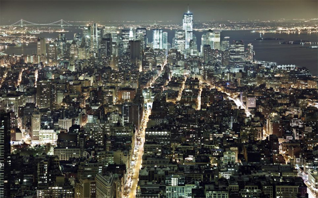 Η λάμψη των μεγάλων πόλεων τη... νύχτα - Φωτογραφία 2