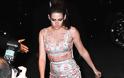 Το διάφανο, σέξι φόρεμα της Kristen Stewart έκλεψε την παράσταση - Φωτογραφία 3