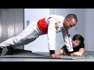 Δείτε πώς γυμνάζονται οι πιλότοι της F1 (videos) - Φωτογραφία 1