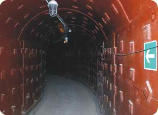 Για πρώτη φορά έρχονται στη δημοσιότητα εικόνες από μυστικές υπόγειες στρατιωτικές βάσεις στην Αμερική 300 μέτρα κάτω από την επιφάνεια της Γης!!! [VIDEO] - Φωτογραφία 1