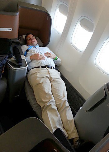 Η Lufthansa αποκαλύπτει την business class του νέου Boeing 747-8! Έχει σχεδόν κανονικά κρεβάτια... - Φωτογραφία 5