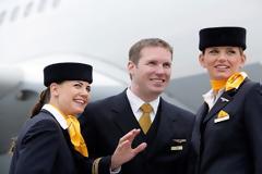 Η Lufthansa αποκαλύπτει την business class του νέου Boeing 747-8! Έχει σχεδόν κανονικά κρεβάτια...