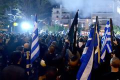 Φωτορεπορτάζ από την ομολογουμένως τεράστια συγκέντρωση και πορεία της Χρυσής Αυγής στη Νίκαια..