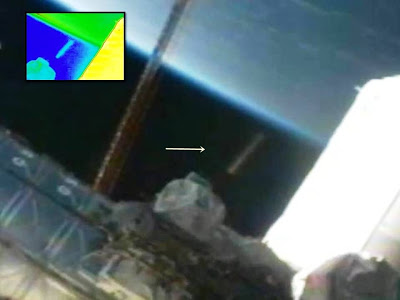 UFO σε σχήμα πούρο εθεάθη στον Διεθνής Διαστημικός Σταθμός (ISS) - 16 Δεκεμβρίου 2012 - Φωτογραφία 1