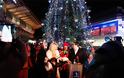 Η πόλη του Αμαρουσίου φόρεσε τα γιορτινά της και είναι έτοιμη να υποδεχθεί μικρούς και μεγάλους για τα Χριστούγεννα και την Πρωτοχρονιά
