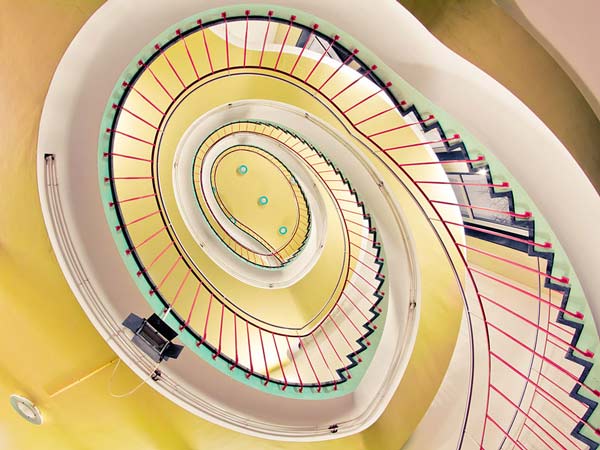 Οι πιο εντυπωσιακές ελικοειδείς σκάλες! - Φωτογραφία 12