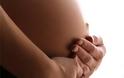 ΕΟΠΥΥ: Όσες έγκυες γεννήσουν σε σπίτι ή σε... λειβάδι θα πάρουν επίδομα!