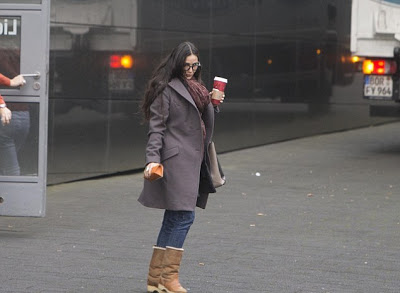 Ούτε καλημέρα δεν της λένε οι κόρες της - Φωτογραφία 3