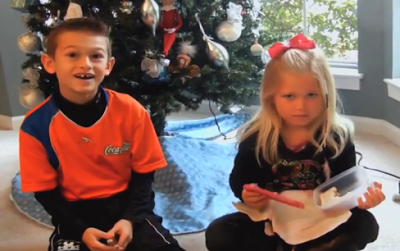 Τα χειρότερα – αστεία – χριστουγεννιάτικα δώρα! (video) - Φωτογραφία 1