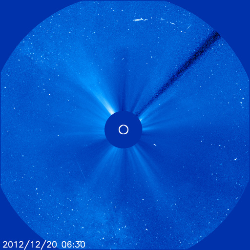 Μεγάλο  UFO εντοπίζεται στον Ήλιο από το Soho της Nasa στις 20 Δεκ - Φωτογραφία 2