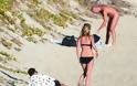 Οι ερωτικές περιπτύξεις της Κέιτ Μος με τον άνδρα της σε παραλία γυμνιστών - Φωτογραφία 4