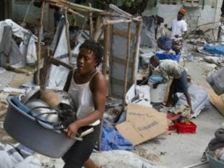 Αϊτή: Τρία χρόνια μετά τον σεισμό ζουν σε καταυλισμούς - Φωτογραφία 1