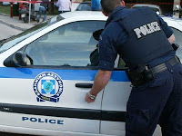 Συνελήφθη 25χρονος Αλβανός που χτύπησε και λήστεψε δυο ηλικιωμένες μέσα στο σπίτι τους - Φωτογραφία 1