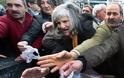 Εικόνες μιας Ελλάδας σε κρίση στο φακό του Reuters… - Φωτογραφία 3