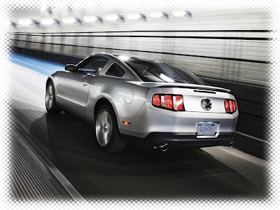 2011 Ford Mustang GT - Φωτογραφία 4