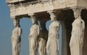Le Monde: Η Ελλάδα αναρρώνει οικονομικά, ένα αστέρι έρχεται από την Αθήνα