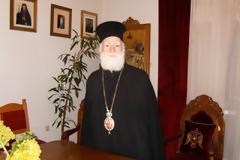 Αρχιεπίσκοπος Κρήτης: Ο άνθρωπος δεν είναι μόνο χρήμα