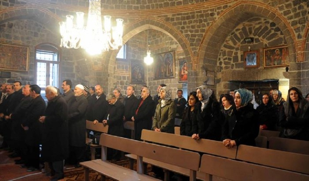 Οι Κούρδοι δύναμη εκδημοκρατισμού στην Ανατολή. Γιόρτασαν τα Χριστούγεννα στην Άμιδα (Ντιγιαρμπακίρ) - Φωτογραφία 4