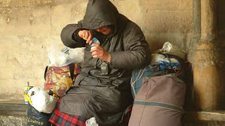 Τα Χριστούγεννα των αστέγων: Πείνα, μοναξιά και κρύο - Φωτογραφία 1