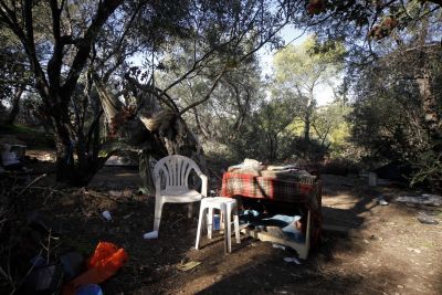 Τα Χριστούγεννα των αστέγων: Πείνα, μοναξιά και κρύο - Φωτογραφία 2