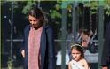 Katie Holmes: Ένα… σπίτι ως δώρο Χριστουγέννων για τη Suri - Φωτογραφία 4