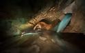 Παγωμένο σπήλαιο ανακάλυψαν επιστήμονες - Φωτογραφία 1