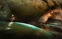 Παγωμένο σπήλαιο ανακάλυψαν επιστήμονες - Φωτογραφία 9