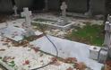 Εικόνα θλίψης και αγανάκτησης στο Στρατιωτικό Νεκροταφείο Τρικάλων - Φωτογραφία 2