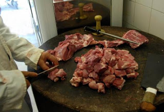 Αγρίνιο: Κατασχέσεις δεκάδων κιλών ακατάλληλου κρέατος - Φωτογραφία 1