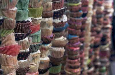 Έψησε 13.000 cupcakes για να κάνει… τέχνη - Φωτογραφία 11